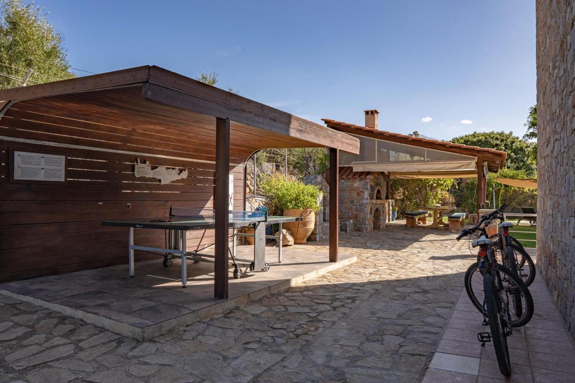 מילאטוס Iris Stone Built Villa מראה חיצוני תמונה
